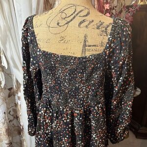 Arizona Jean Company Black Floral Smocked Top